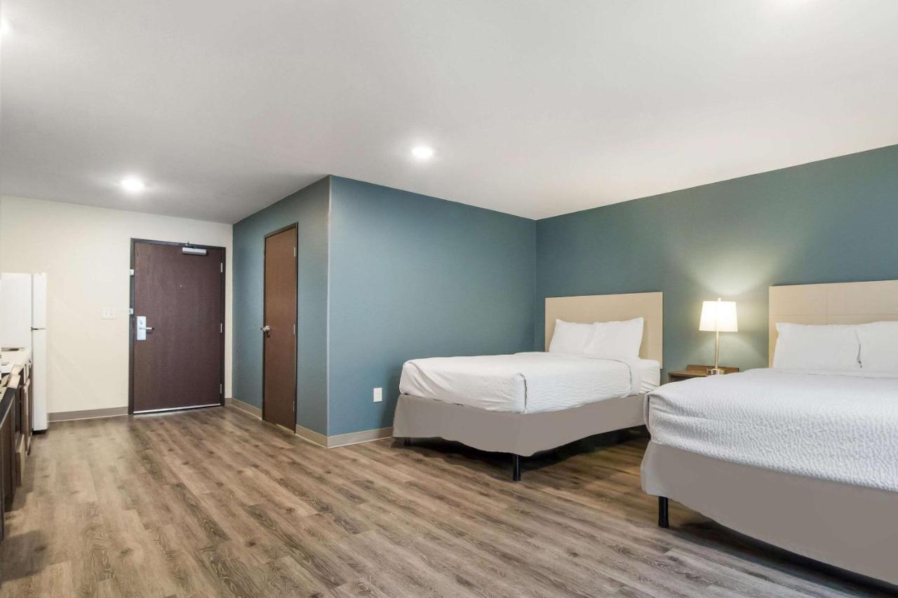 Woodspring Suites Lake Jackson Exterior photo